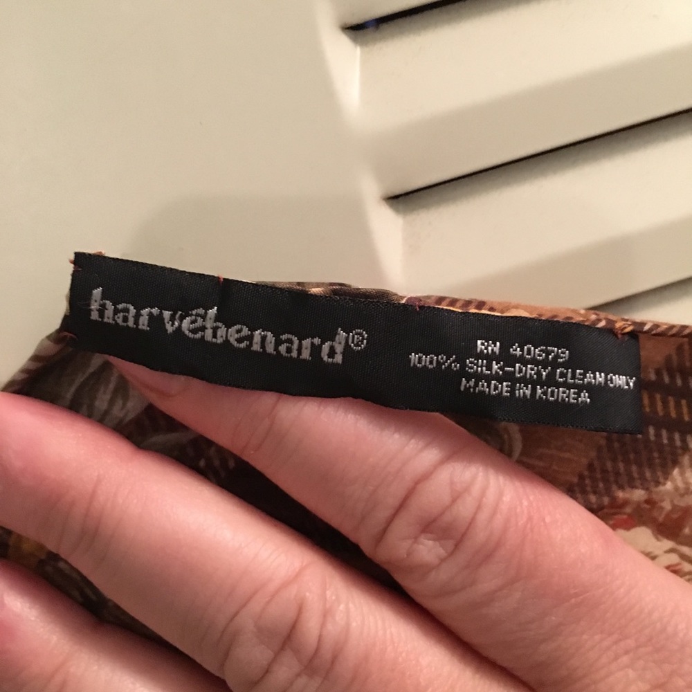 Hare Bernard Scarf - Picture 3 of 3